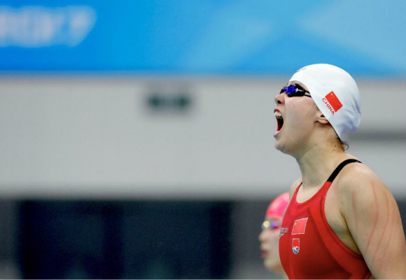 傅園慧獲全運會女子100米仰泳冠軍，世錦賽後曾告訴自己“我還能再活500年”