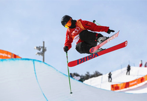 15歲張可欣闖入平昌冬奧會自由式滑雪U型場地決賽