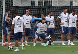 世界杯：阿根廷队备战