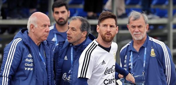 世界杯：阿根廷队赛前备战