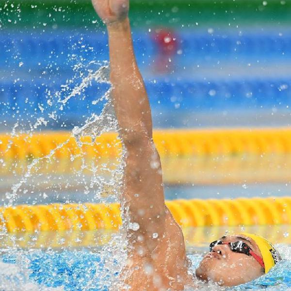 亚运会游泳——男子200米仰泳：徐嘉余晋级决赛