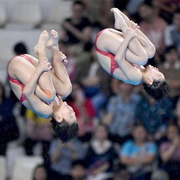 女子雙人10米跳臺：中國選手張家齊/掌敏潔奪冠