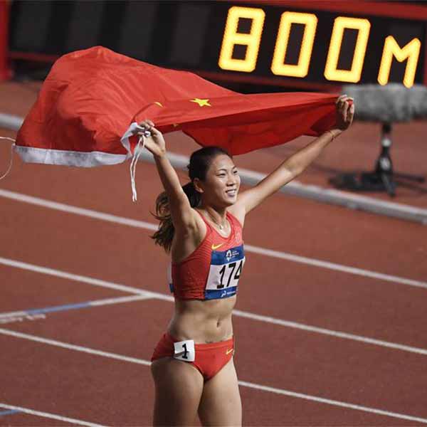 中國選手王春雨獲女子800米冠軍