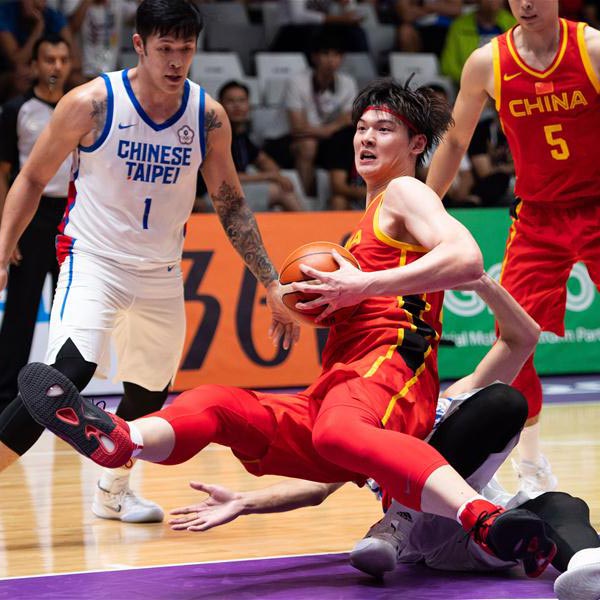 男子篮球半决赛：中国胜中国台北
