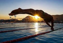 刺激！东京奥运游泳项目上午决赛，选手们准备“倒时差”