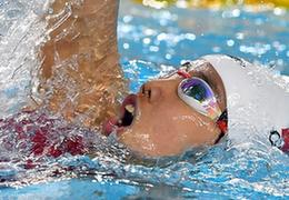 青奥会游泳——中国队获得女子4X100混合泳接力冠军