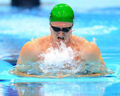 前南非游泳奥运冠军范德伯格确诊新冠肺炎