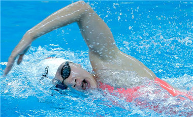 全国冠军赛：张可获女子1500米自由泳冠军
