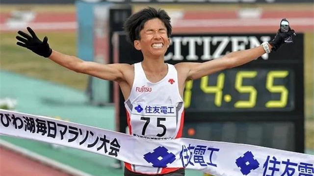 铃木健吾打破日本马拉松全国纪录