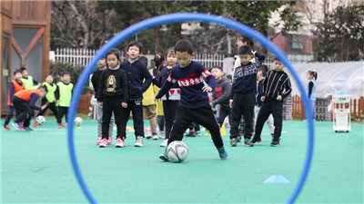 上海：萌娃乐享足球