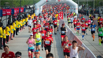 北京半程馬拉松開跑 打破男女賽會紀錄