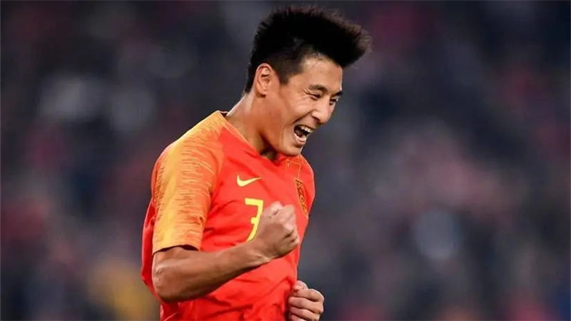 中国球员武磊入选2022年金足奖男足30人候选名单