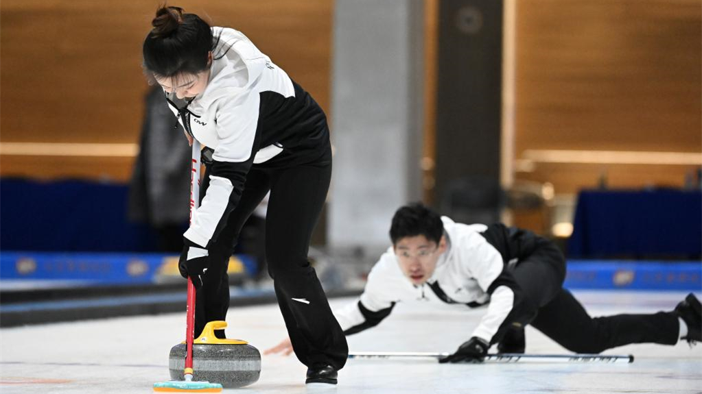 中国冰壶联赛·天津蓟州站混双决赛：北京队夺冠