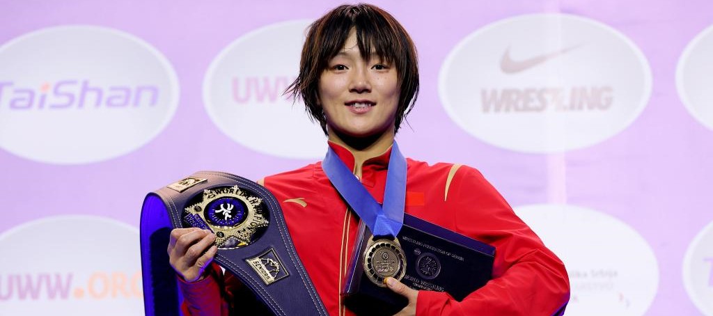 摔跤——世锦赛：张骐夺得女子自由式59公斤级冠军