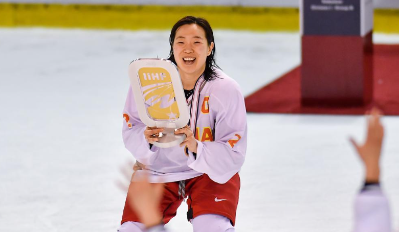 “世锦赛全胜离不开北京冬奥会收获的经验和自信”——专访中国女子冰球队队长于柏巍