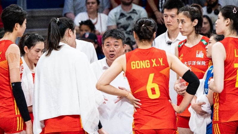 经验比什么都宝贵，中国队会继续爬坡——专访中国女排主帅蔡斌